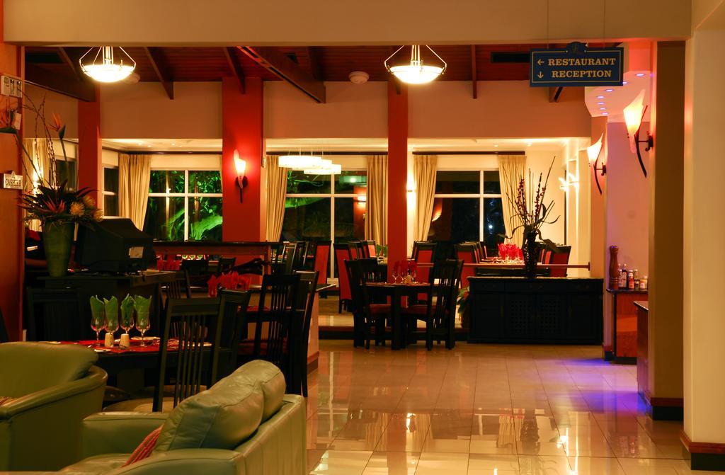 Protea Hotel By Marriott Umfolozi River Richards Bay Exterior photo